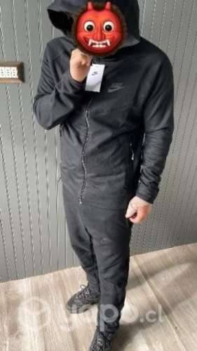Conjunto nike tech flecee