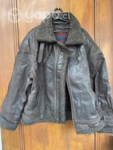 Chaqueta aviadora de cuero