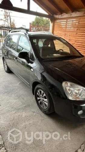 Kia carens 2011