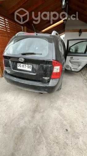 Kia carens 2011