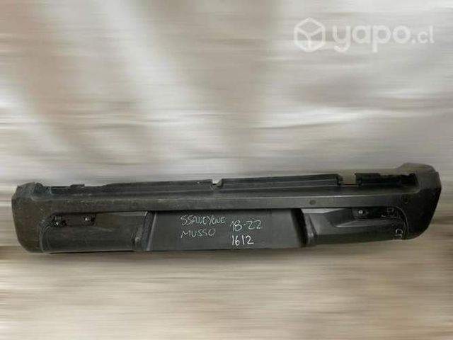 Parachoque trasero Ssangyong musso