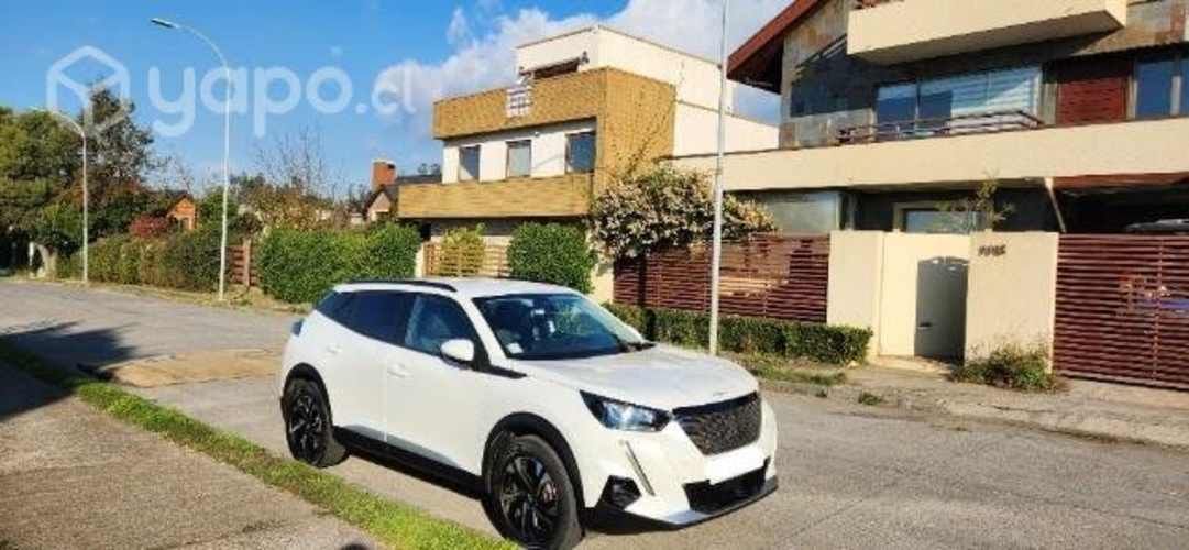 Peugeot 2008, año 2022