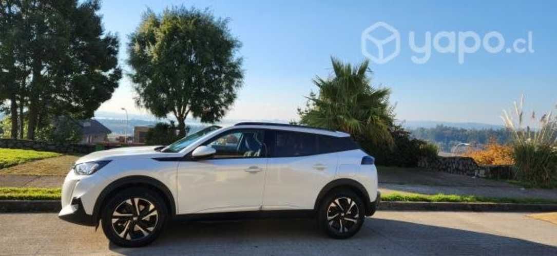 Peugeot 2008, año 2022