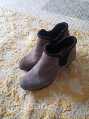 Botín de gamuza Clark