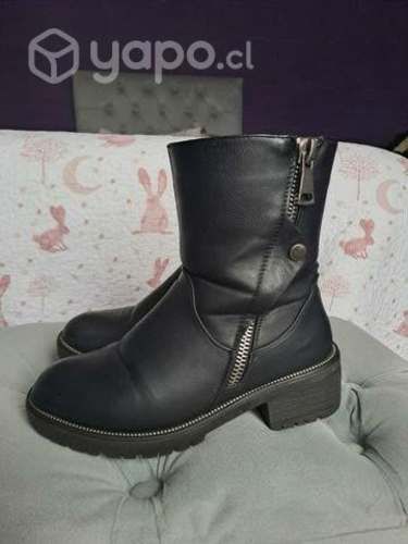 Botin negro excelente estado talla 37