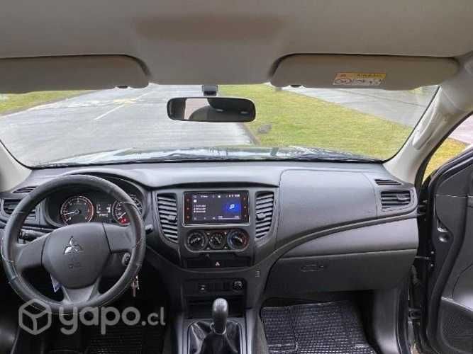 Mitsubushi l200 2023