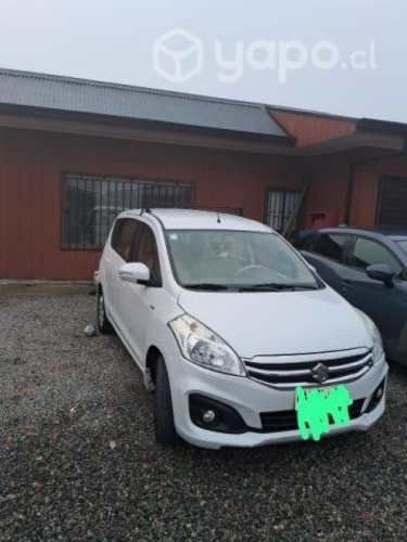 Se vende Auto SUZUKI ERTIGA 1.4 GLS