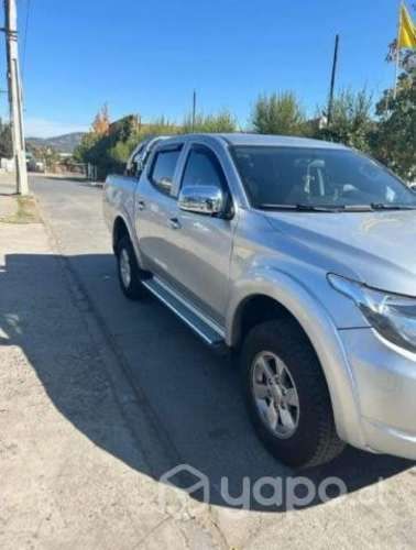 MITSUBISHI L200, año 2019