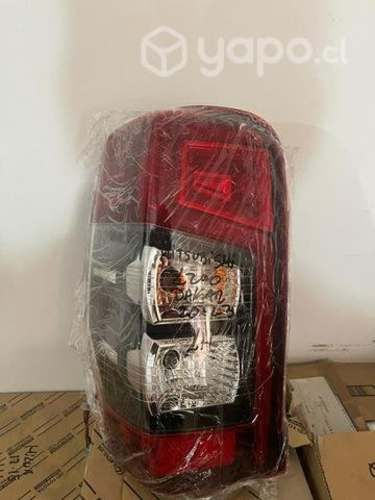 Foco trasero lh Mitsubishi L200 Dakar led