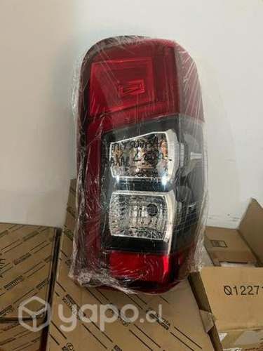 Foco trasero RH Mitsubishi L200 Dakar led