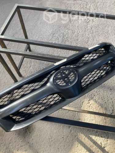 Mascarilla toyota hilux