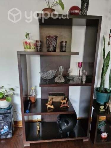 Bello estante madera maciza