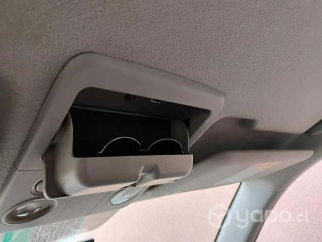 Suzuki grand nomade 2010