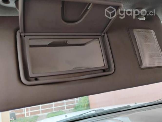 Suzuki grand nomade 2010