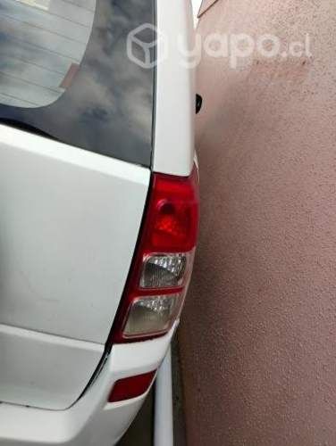 Suzuki grand nomade 2010