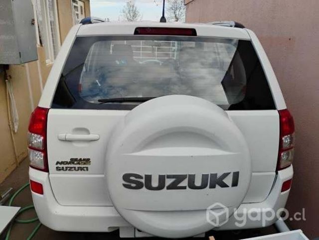 Suzuki grand nomade 2010