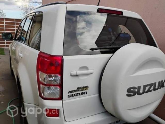 Suzuki grand nomade 2010