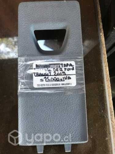 Tapa fusible derecha tablero Ford Transit 2017-