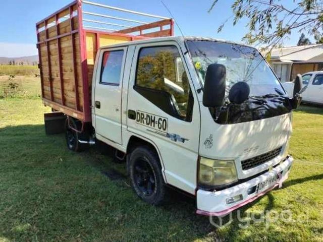 Vendo camión doble cabina