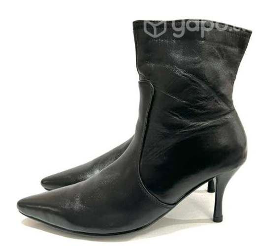 Botín Taco 100% Cuero Marca Signus N*37 Negro