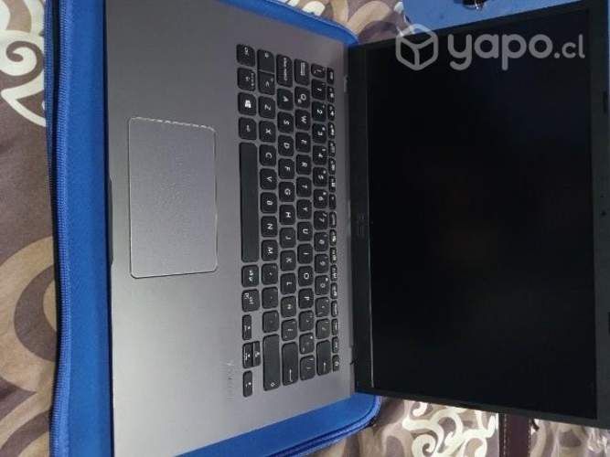 Notbook Asus como nuevo en 100 mil