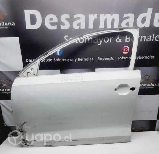 Puerta delantera Bora 2017 a 2019 / Vento 2012 a 2