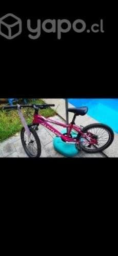 Bicicleta Sport 20 niña Altitude color púrpura.