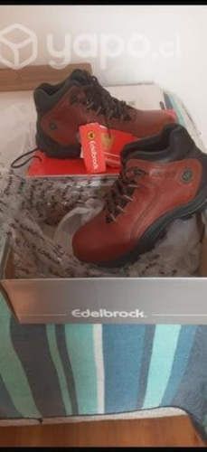 Zapatos de seguridad nuevos