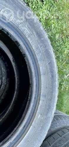 Neumáticos Con Clavos