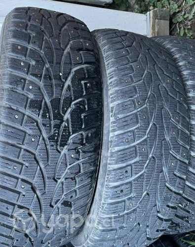 Neumáticos Con Clavos