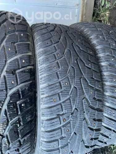 Neumáticos Con Clavos