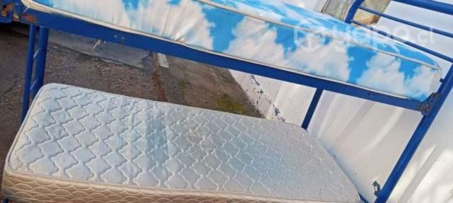 Litera metálica con colchones