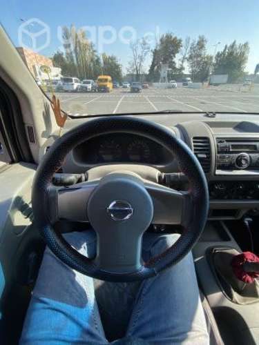 Nissan navara 2009