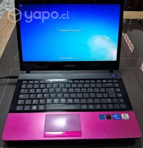 Notebook Samsumg, modelo NP300E4A-A03CL poco uso