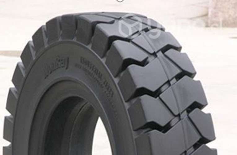 Neumático macizo 28x12.5-15
