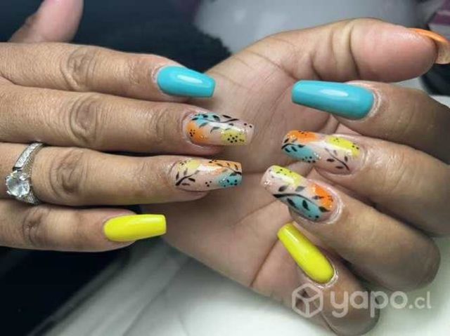 Uñas Acrílicas y permanentes