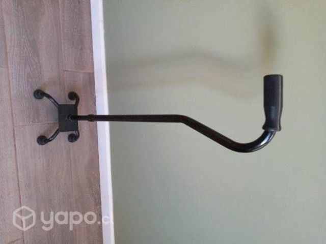 Bastón de cuatro patas