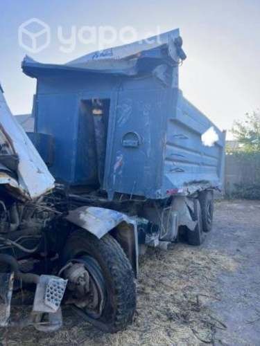 Desarmando camión Ford cargo 3133