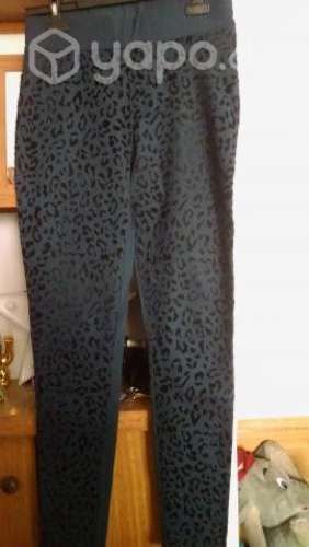 Lote de Chaqueta, Falda, Túnica y Calza, Mujer