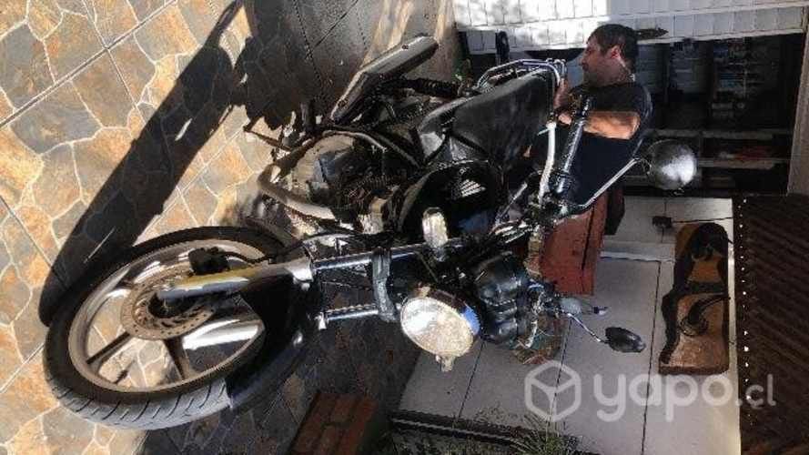 Moto Honda GL 150 2017