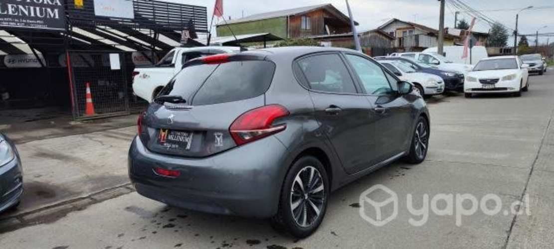 Peugeot 208 allure