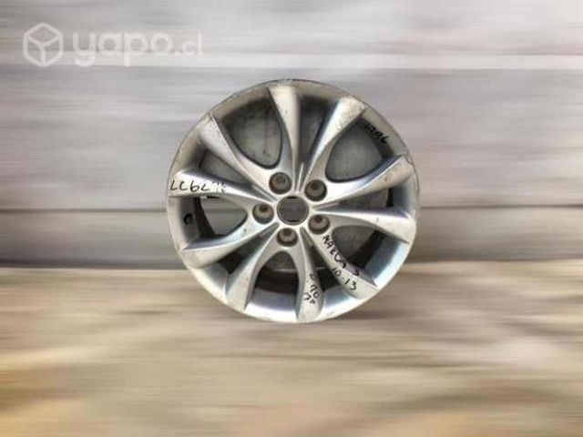 Llanta mazda 