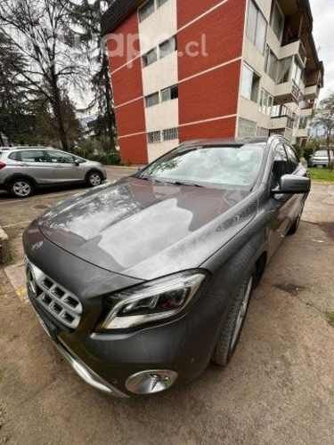 MERCEDES BENZ GLA 200d 2018 diesel