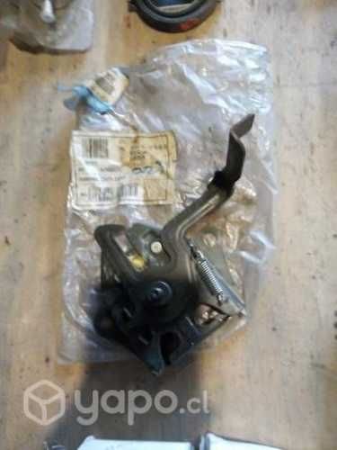 Mazda 323 2002 chapa capot original nuevo envio