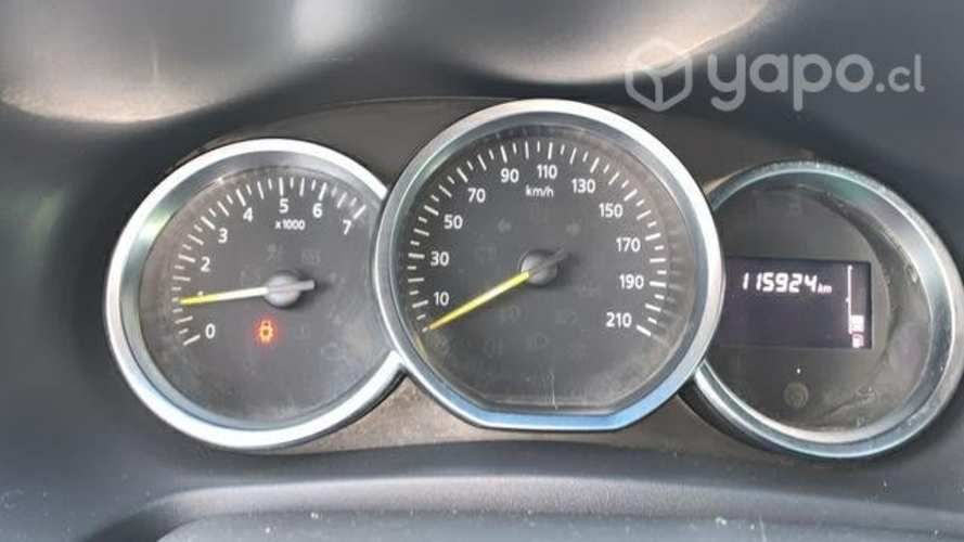 Auto Renault symbol nacionalizado