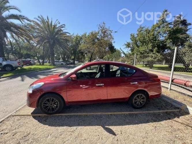 Nissan versa 2016
