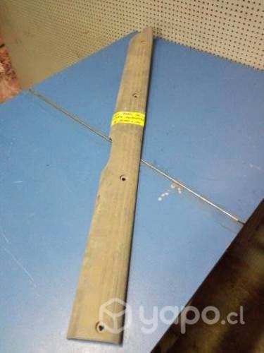 Cubre zocalo delantero izq Ford Ranger 2007-2012