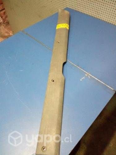 Cubre zocalo delantero der Ranger 2007-12 Tailand