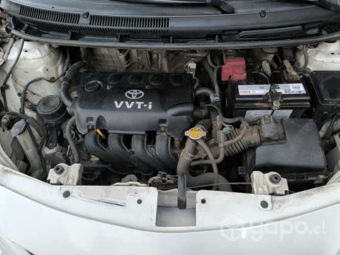Se vende Toyota Yaris 2008