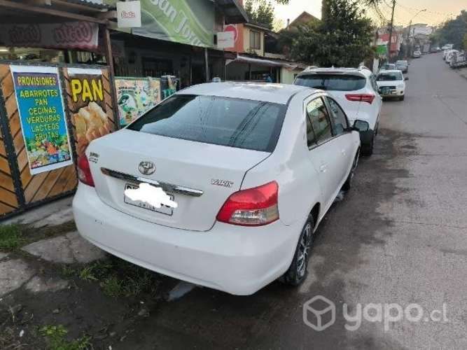 Se vende Toyota Yaris 2008